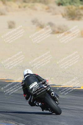 media/Dec-05-2024-Racers Edge (Thu) [[e102e0690b]]/3-B Group/Session 1 Turn 8 Backside/